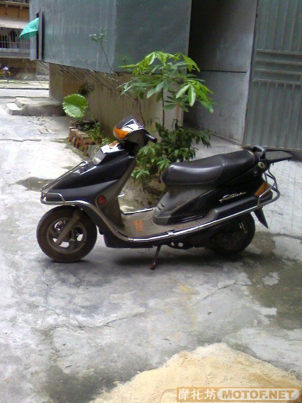 YAMAHA 125cc 凌英  1300元