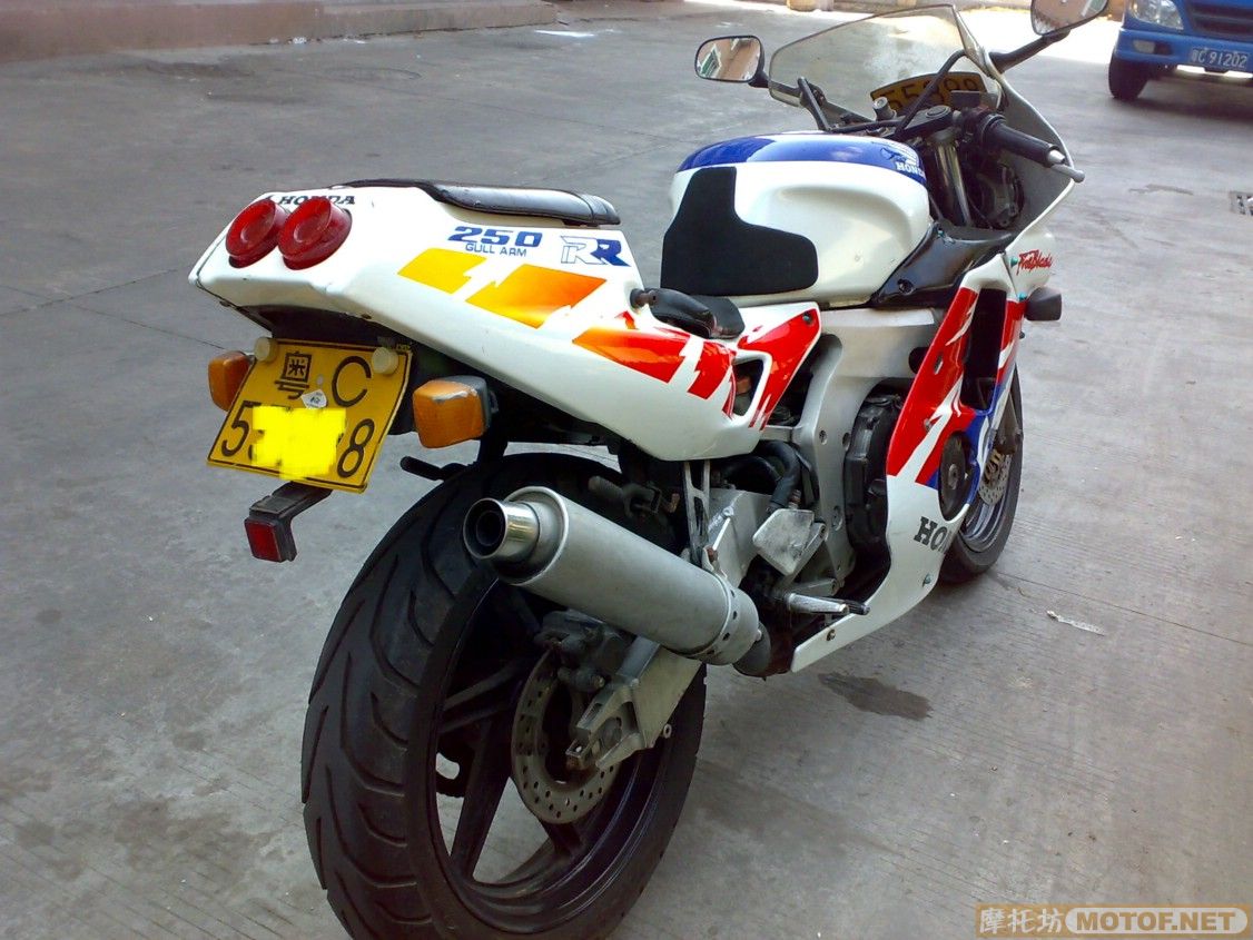 [转帖]珠海８０００元出售珠海真牌ＣＢＲ２２期一台