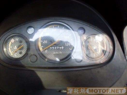 福建省.龙岩市4800卖卖部邻木水冷踏板车