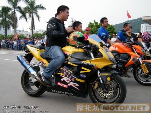东莞骑士车队于MOTO YES年会的图片，与大家分享。