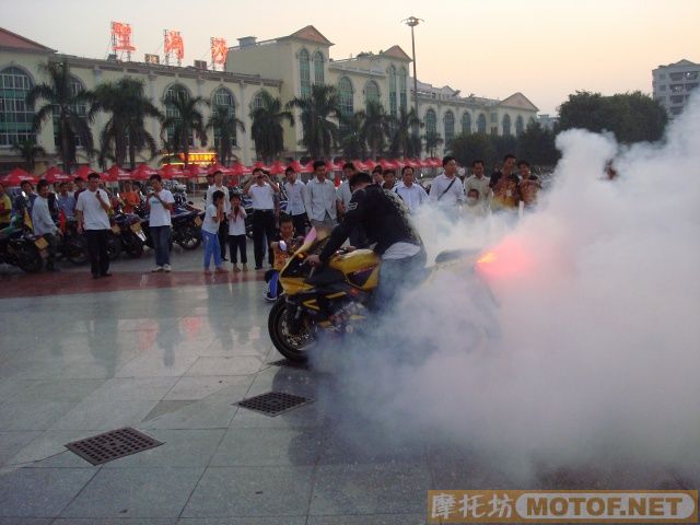 东莞骑士车队于MOTO YES年会的图片，与大家分享。