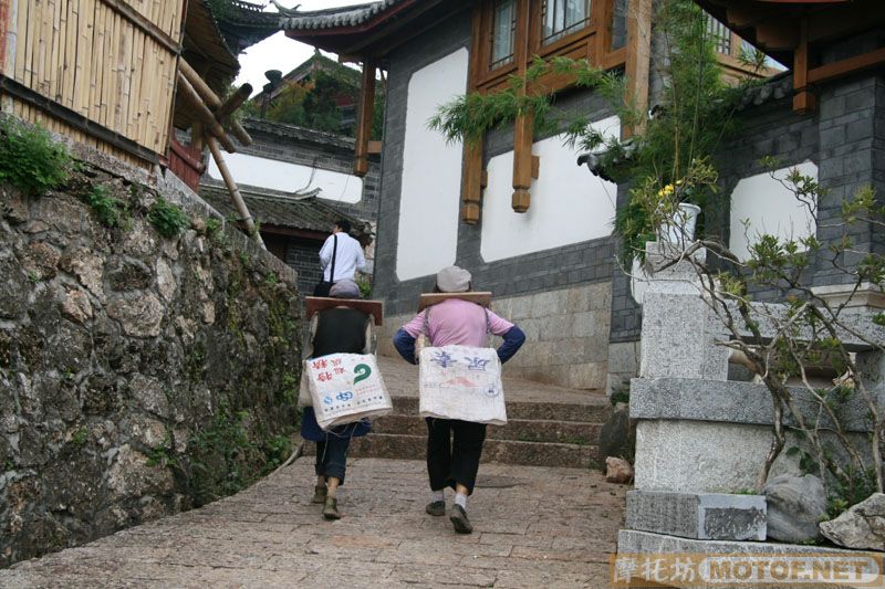 拜谒格聂神山之旅