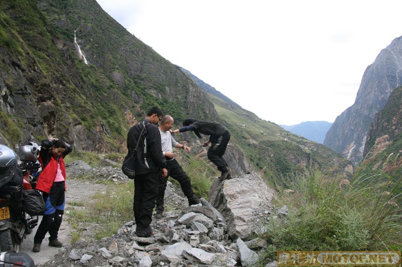 拜谒格聂神山之旅