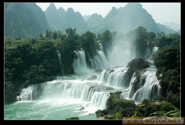 中秋团圆夜，千里走单骑，独享八桂景
