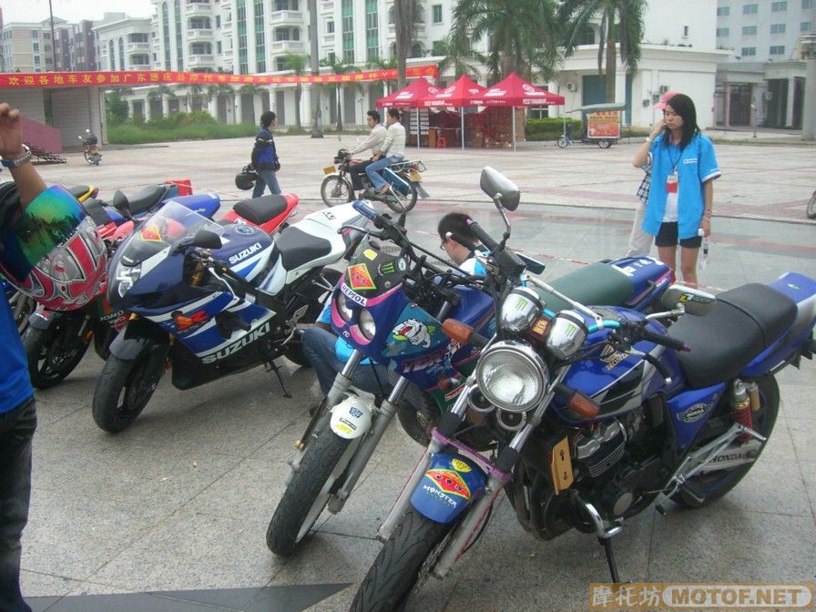 去完年会，继续买广西牌９６ＣＢ４００！车在珠海，１２８００元！