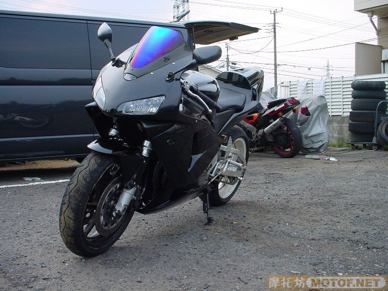 ＣＢＲ４００ＲＲ改　６００ＲＲ (后摇臂也改了)