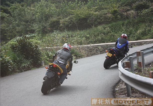 跑山路压压弯咯