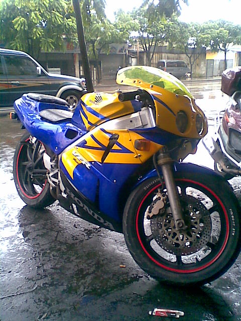 中山代友卖一台非常好的VFR400