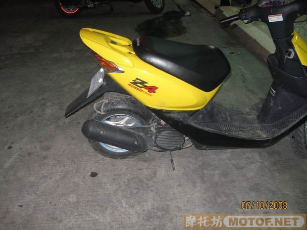 广东梅州4800元转让Z4一台