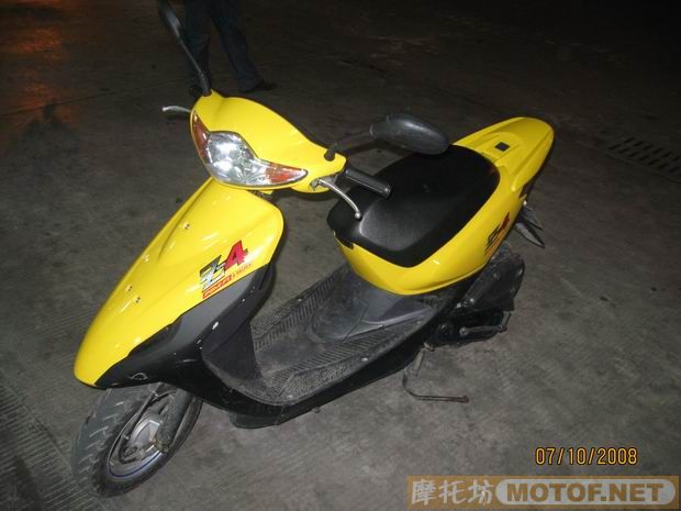 广东梅州4800元转让Z4一台