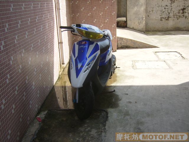 广东阳江出售靓仔ZX34~2600小刀～可货到付款
