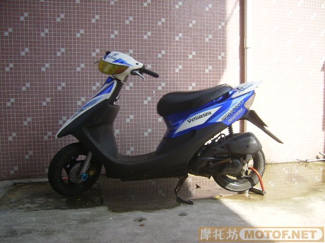 广东阳江出售靓仔ZX34~2600小刀～可货到付款