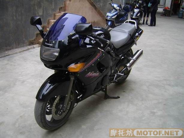 96款ZZR400