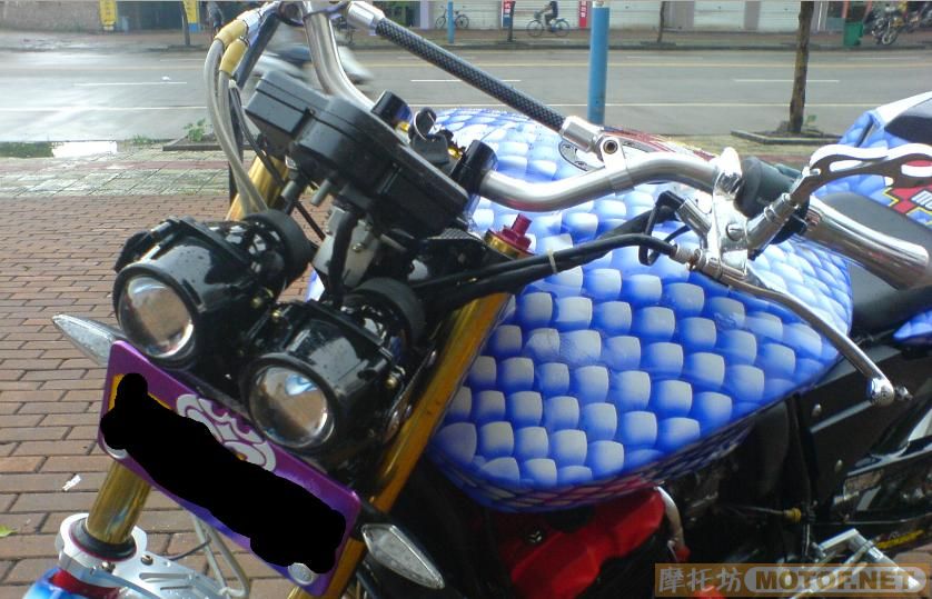 广西玉林出售08年全国首台狂改本田CB400价格12800..和铃木GXSR-400价格3500..