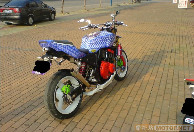广西玉林出售08年全国首台狂改本田CB400价格12800..和铃木GXSR-400价格3500..