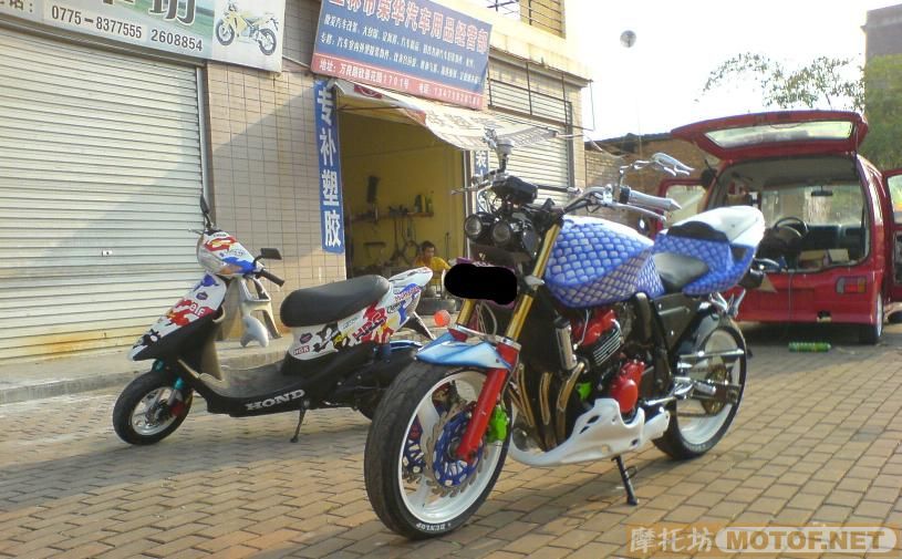 广西玉林出售08年全国首台狂改本田CB400价格12800..和铃木GXSR-400价格3500..