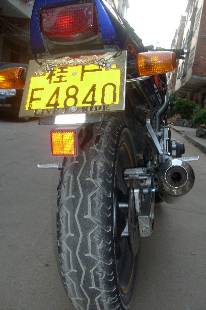 广西贵港市8500元出售96XJR400/8500出售CB-1