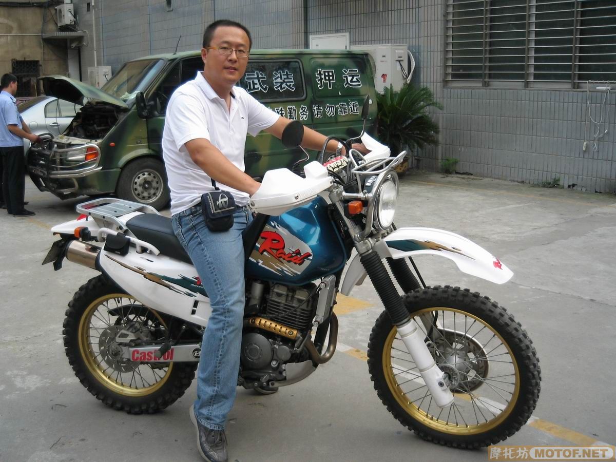 湖北襄樊16800元转让超完整的96年YAMAHA大油箱TTR250