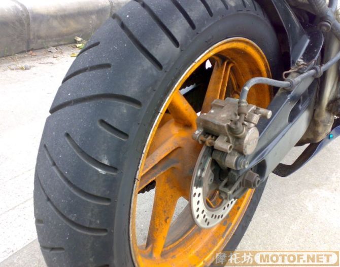 广州白云区代友出售8800CBR400 23期改F5(尾排)