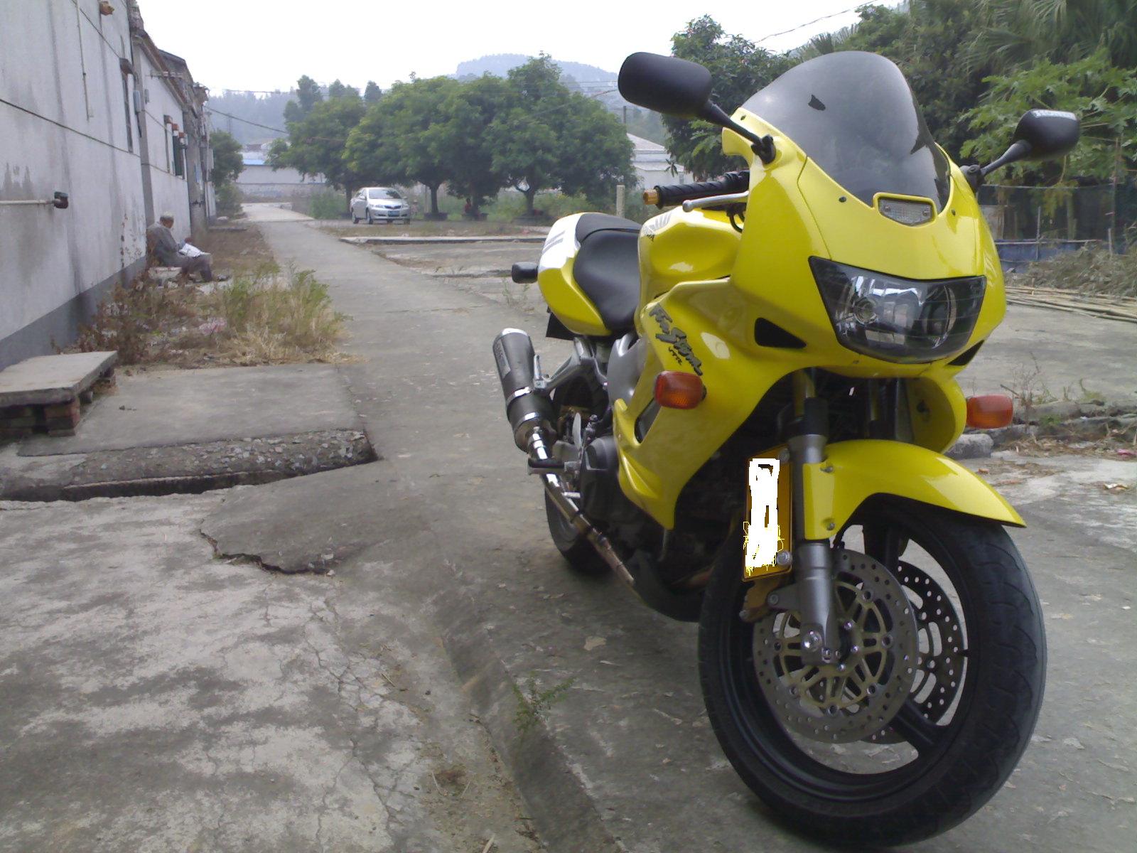 出售欧版VTR1000F