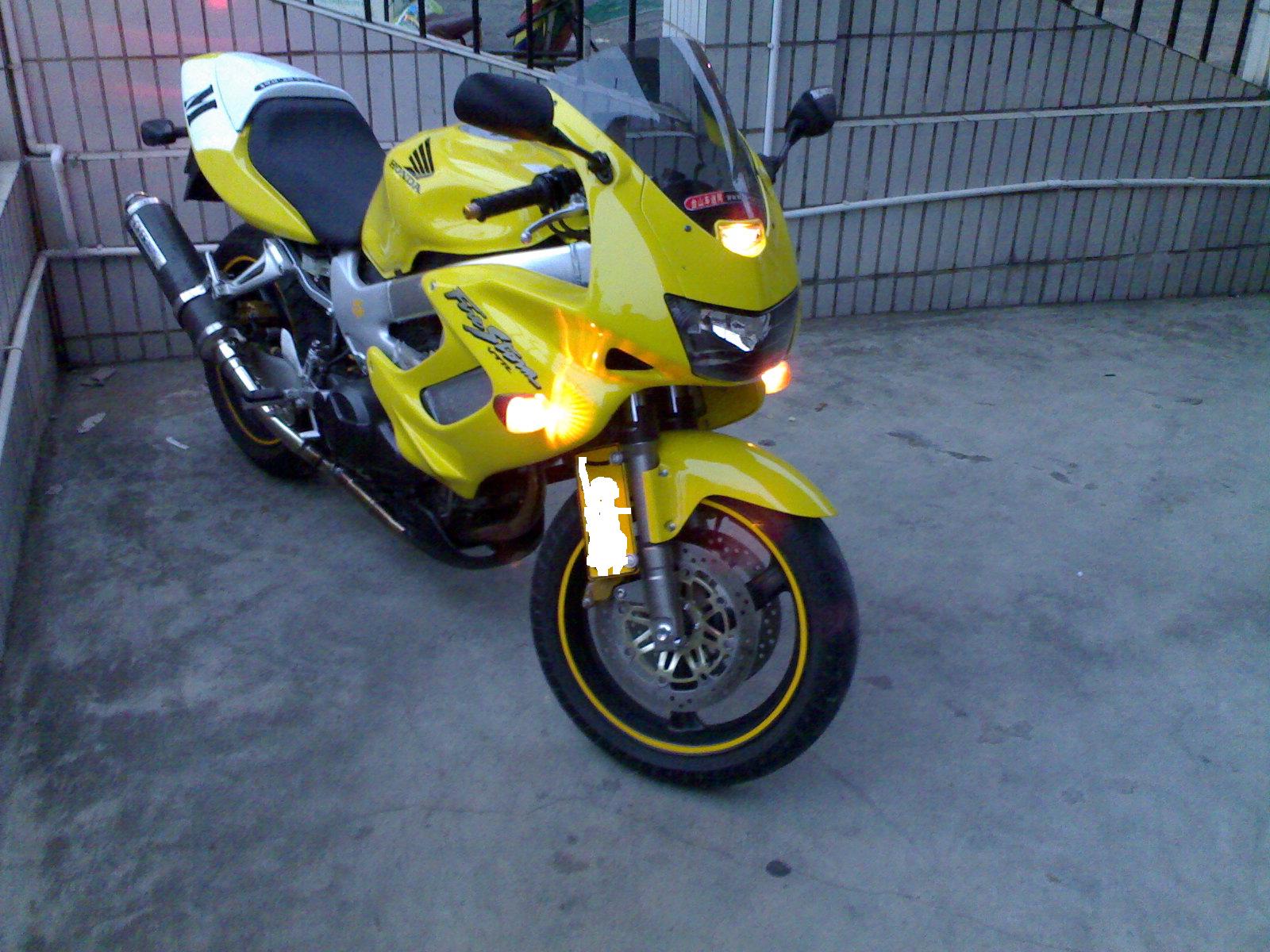出售欧版VTR1000F