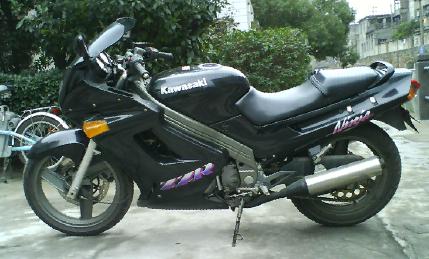 一手水货川崎ZZR250转让