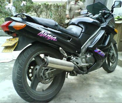 一手水货川崎ZZR250转让