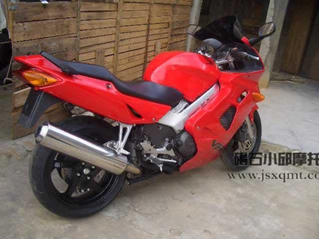 江门求购98~00的VFR800的后轮圈