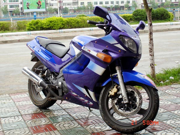 江西赣州7300元出川崎ZZR250~接小刀