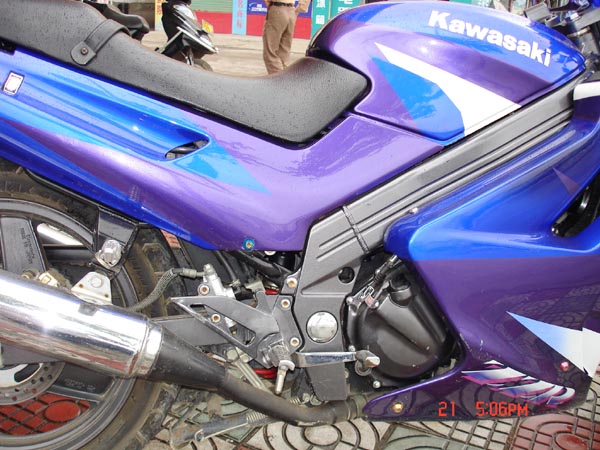 江西赣州7300元出川崎ZZR250~接小刀