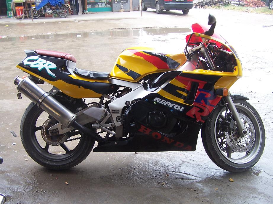 四会代友出售12800元CBR29一台