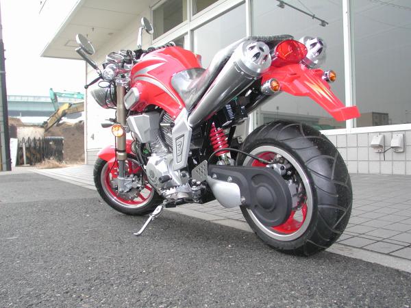 中国制造 "鼓动"V缸100CC