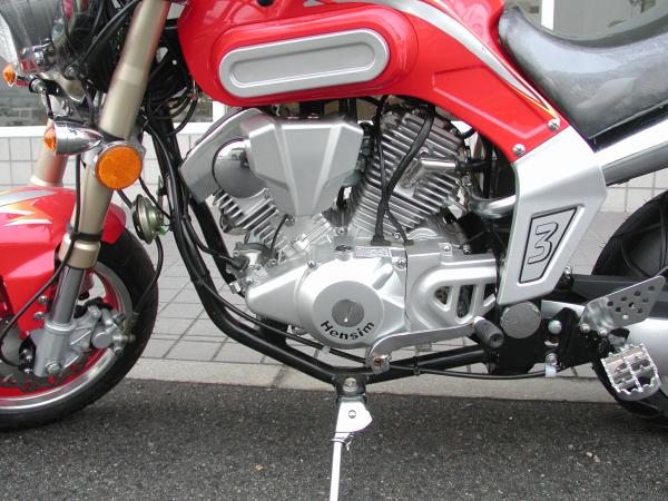 中国制造 "鼓动"V缸100CC