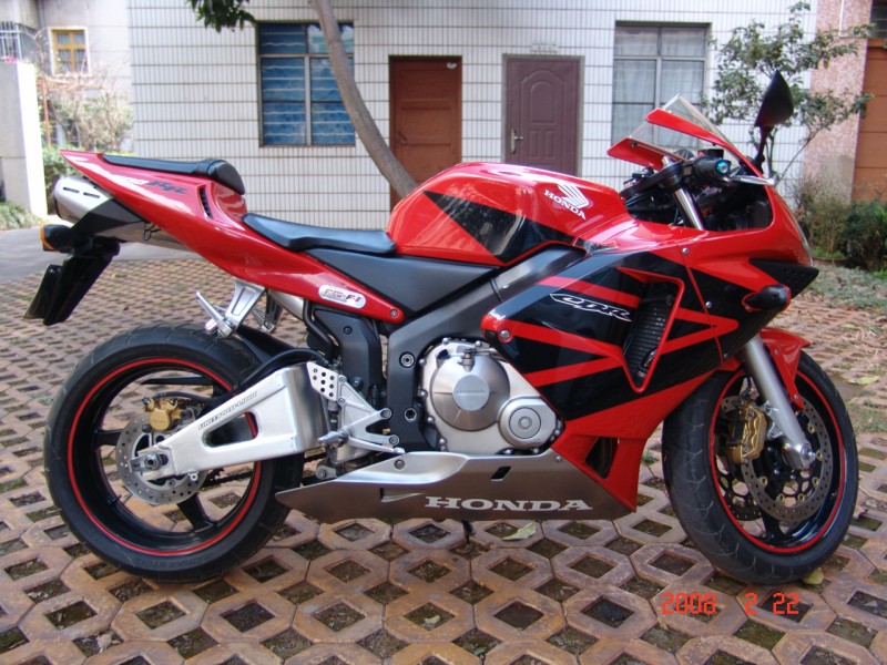 云南玉溪46000急转CBR600F5!