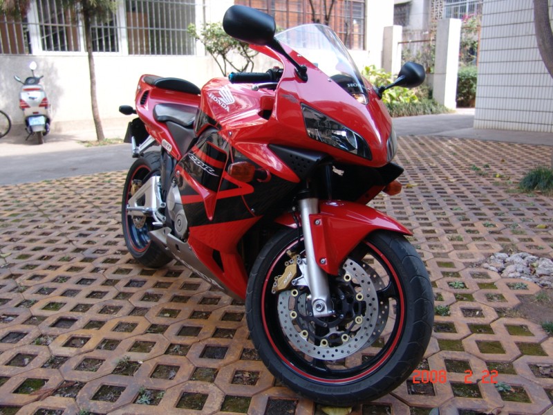 云南玉溪46000急转CBR600F5!