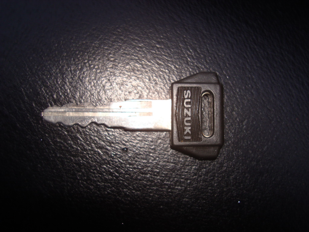 广东梅州转让04蛋蛋一部 价格3600 JOG排气 380