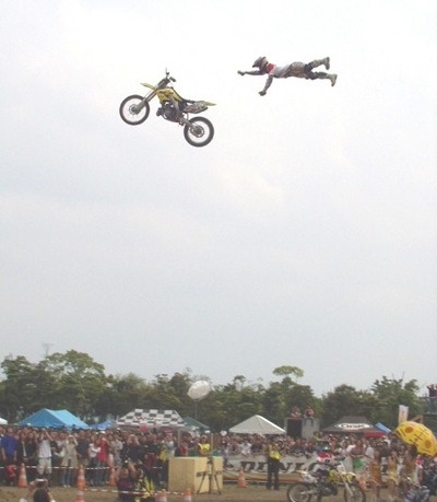 --------MOTO百态--------(独家PP)