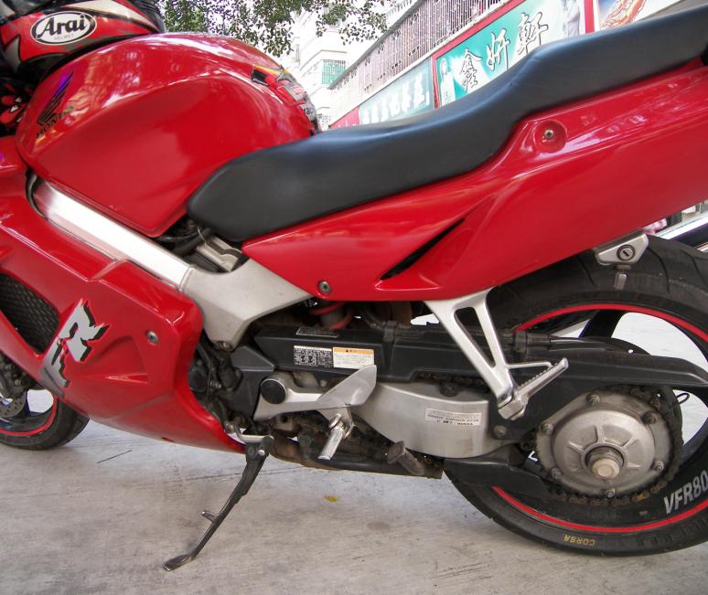 广东梅州市25600元出售99VFR800电喷旅行车