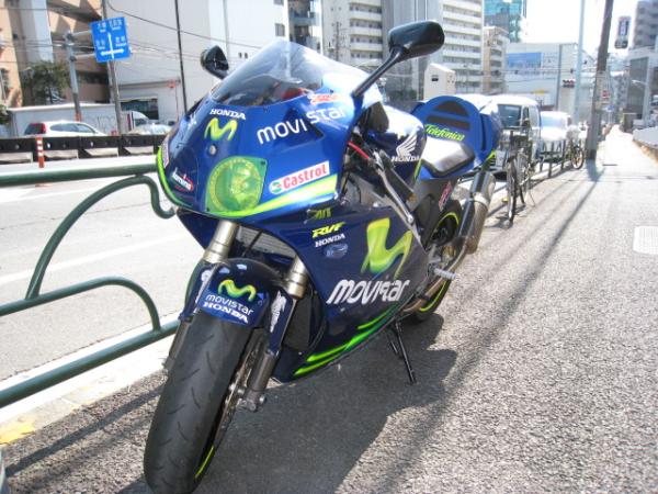 RVF400 改装   MOVISTAR