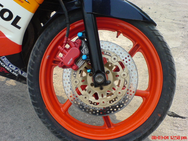 肇庆代友出售一台CBR22期7300元可换车