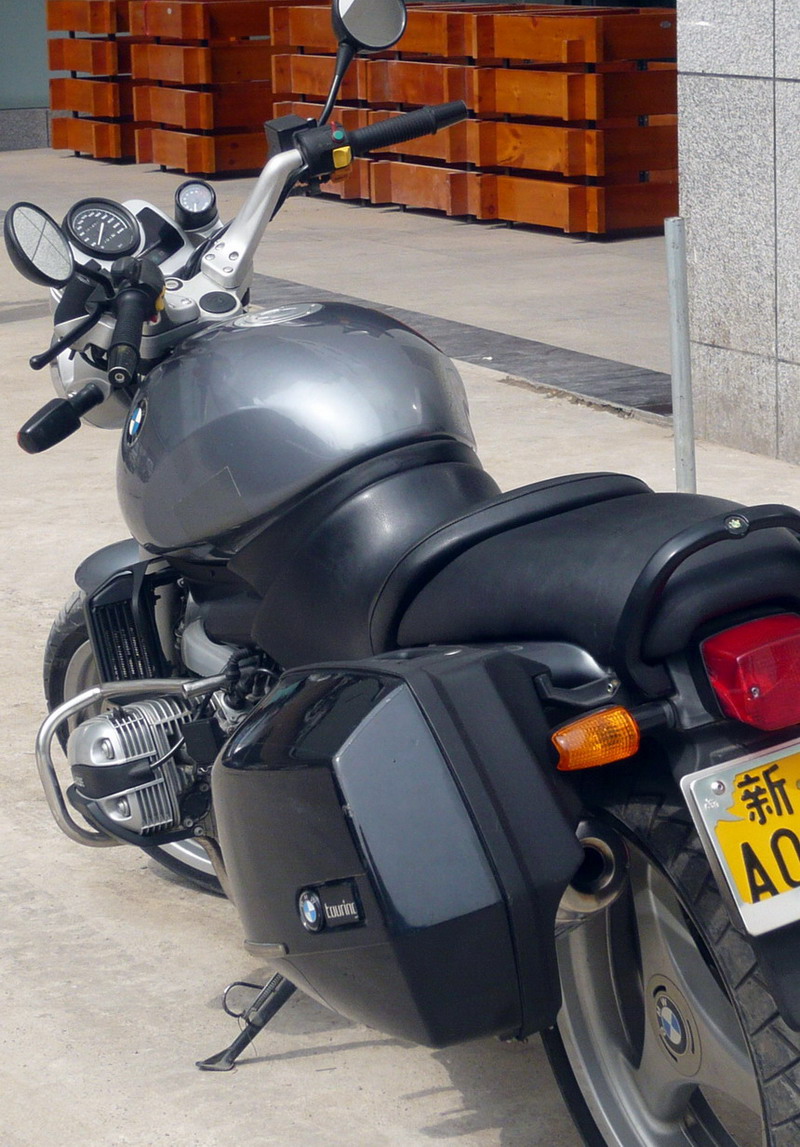 武汉 出自用宝马BMW R1100R 带箱 带牌