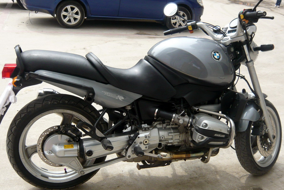 武汉 出自用宝马BMW R1100R 带箱 带牌