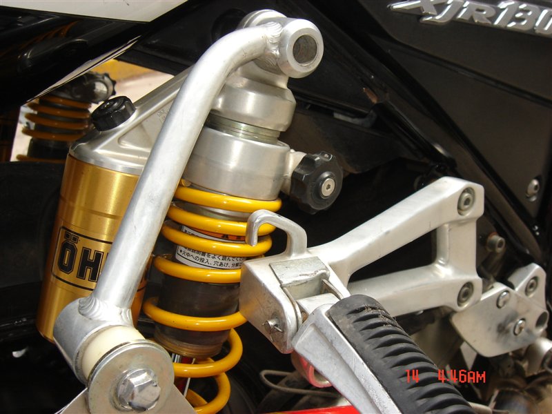 01年YAMAHA.XJR1300街车出售,价格;2.65万.