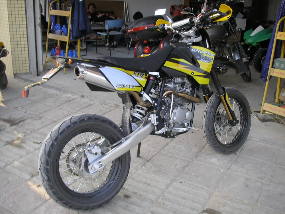 新鲜热辣XTR250〔滑胎版〕