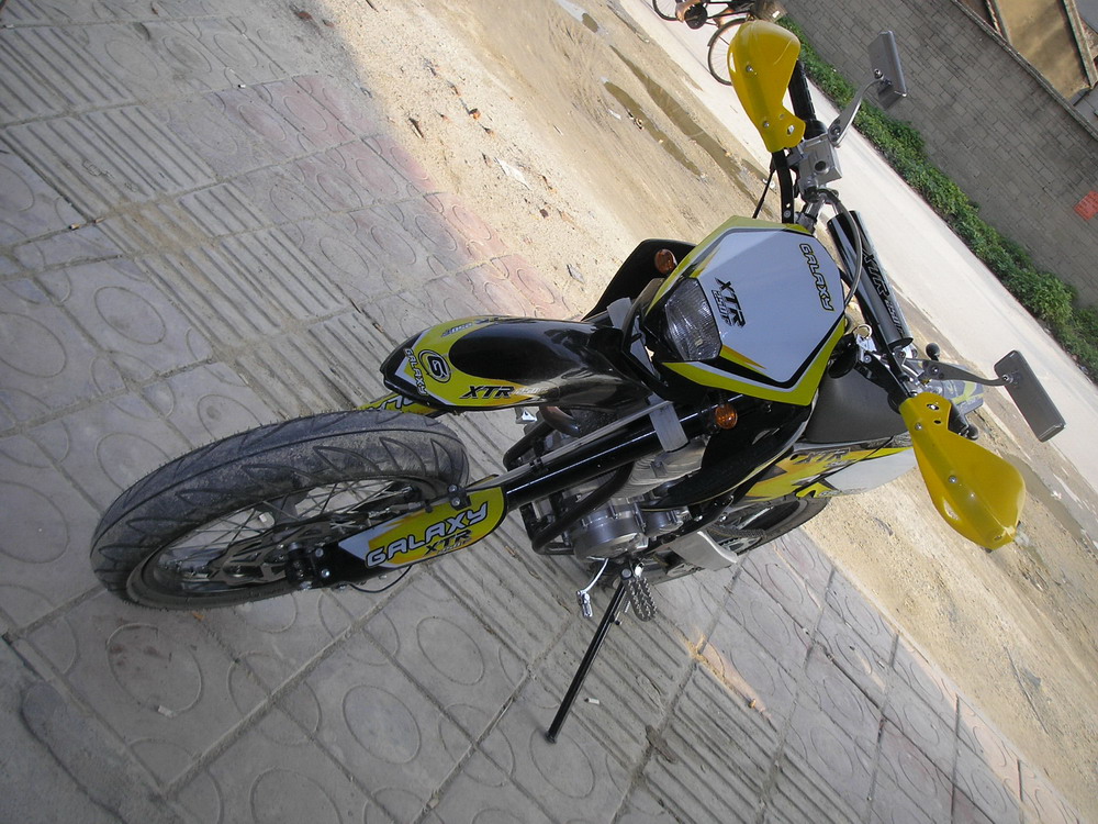 新鲜热辣XTR250〔滑胎版〕