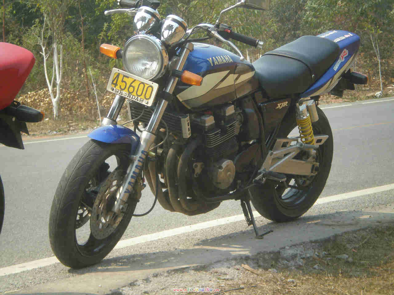 广西百色-7000元卖架94XJR400。