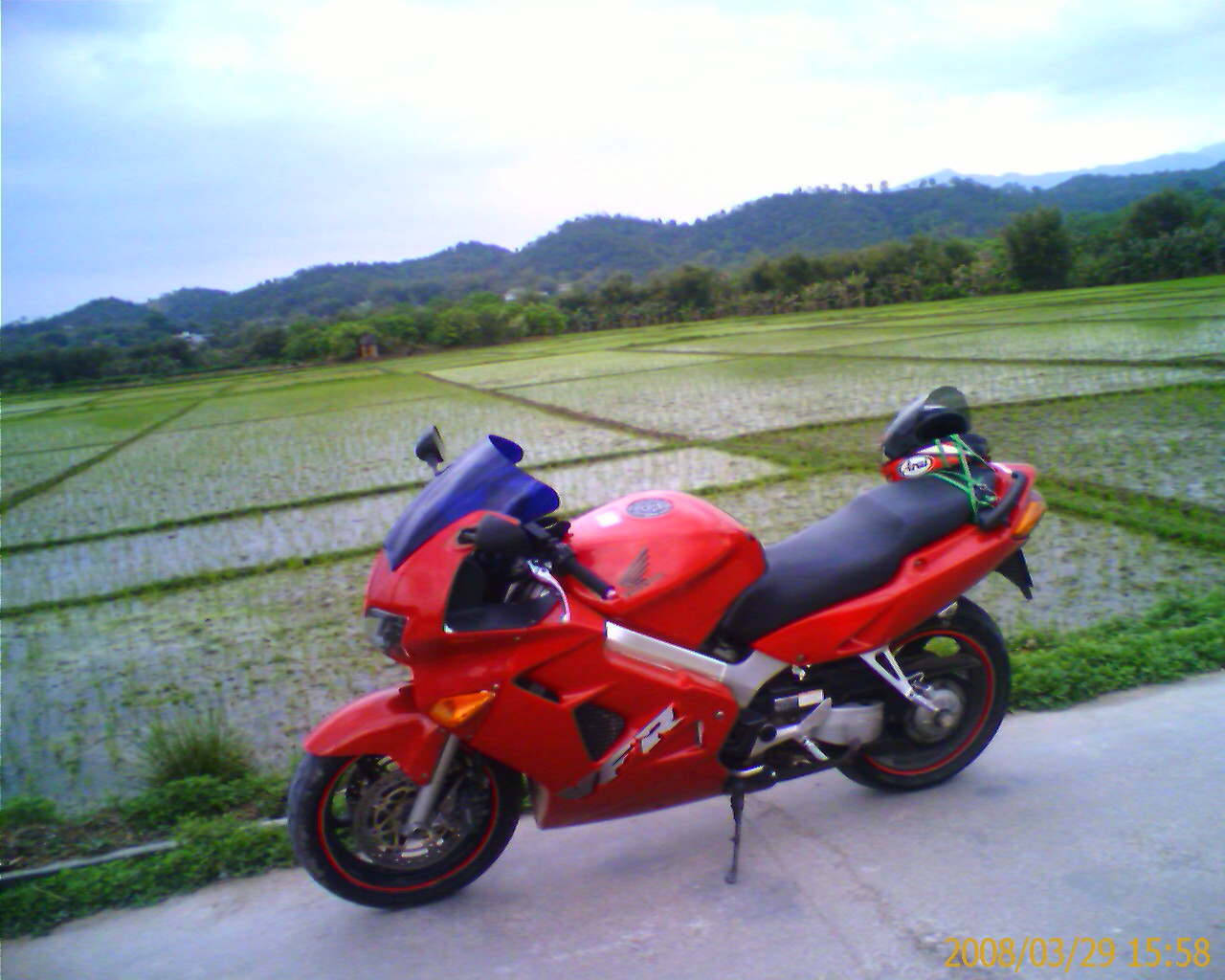 广东梅州市25555元出售99VFR800电喷旅行车