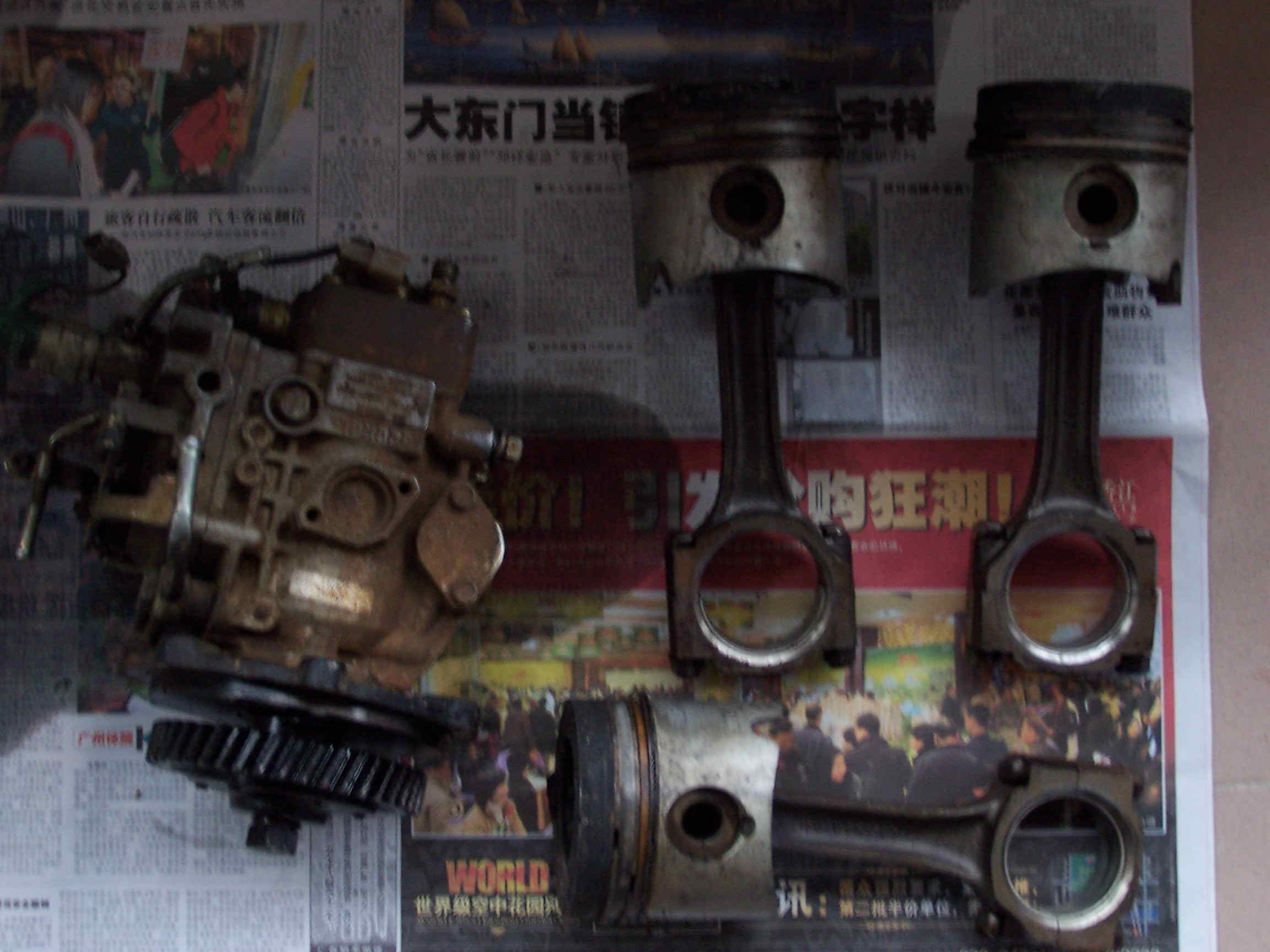 佛冈代友卖一部TOYOTA右呔车9000元和一些配件.