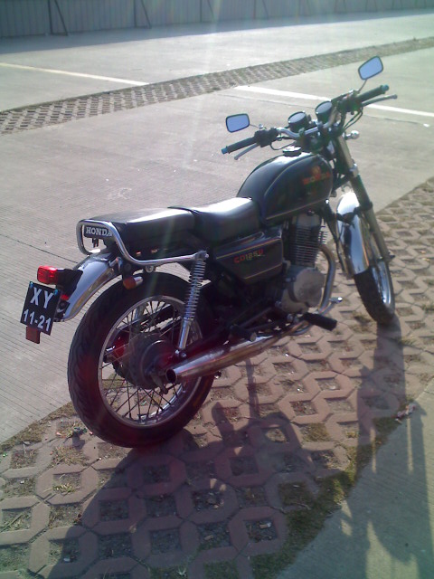 新塘4500元出售91年Honda CD250U复古车