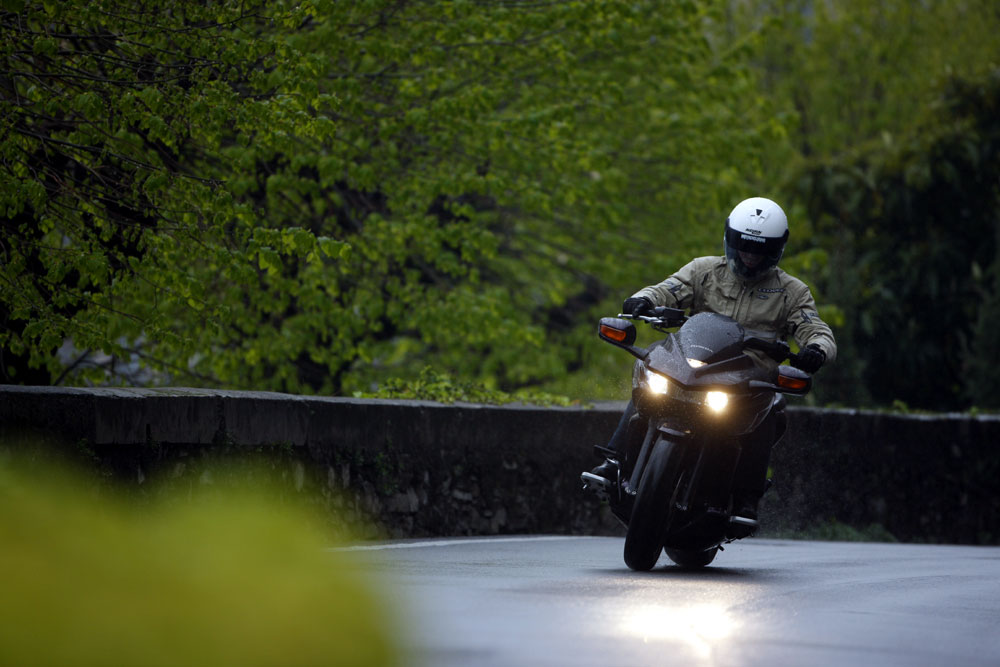 HONDA DN-01  另类巡航